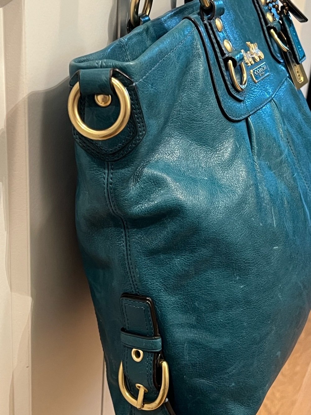 Rare, Coach Teal Blue Leather Tote with Gold Hardware - Picture 5 of 8